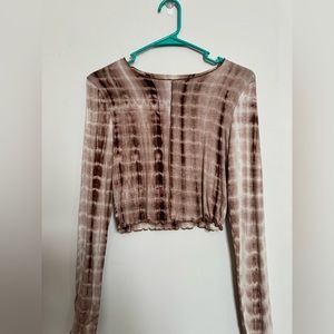 Brown and white shell long thin long sleeve